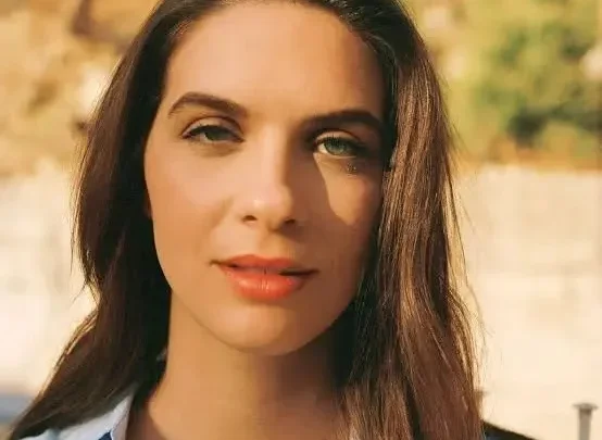 Lilly Jay Biography: Ex-Husband, Net Worth, Parents, Children, Age, Height, Personal Life, Instagram, Education