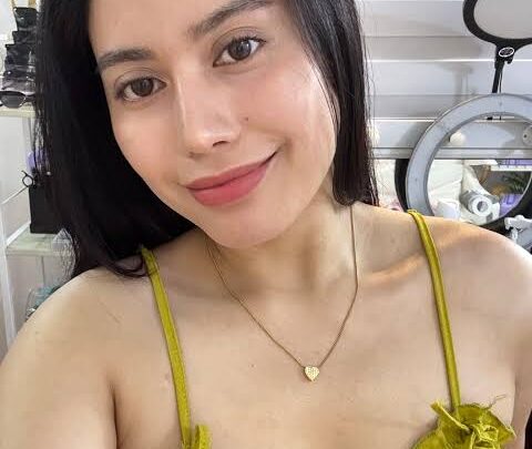 Isha Borromeo Biography: YouTube, Net Worth, Age, Parents, Height, Ethnicity, Religion, Husband