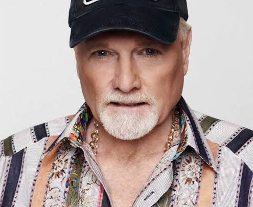 Mike Love Biography: Children, Height, Ethnicity, Parents, Religion, Songs, Age, Wife, Net Worth