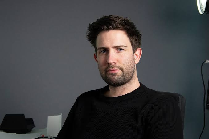 Sebastian Jern Biography: Ethnicity, Parents, Instagram, Net Worth, Age, Height, Sculpture, Girlfriend