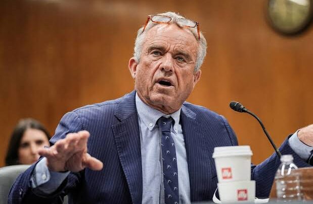 Robert F. Kennedy Jr. Biography: Net Worth, Age, Height, Wives, Party, Children, Siblings, Parents, Position, Awards