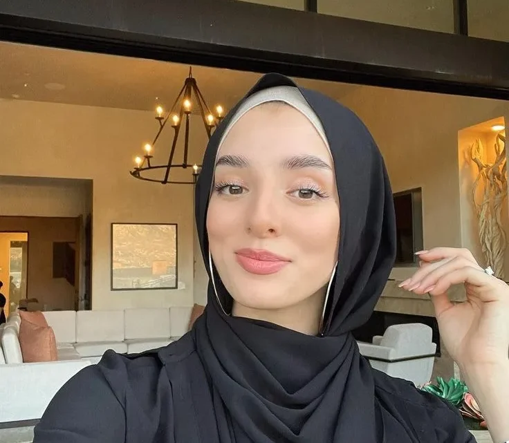Maryam Amaria Biography: Age, Husband, Net Worth, Height, Parents, Career, Fashion