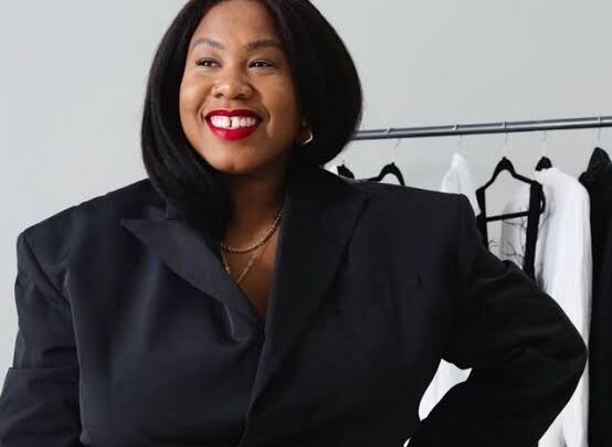Kelly Augustine Biography: Age, Net Worth, Height, Parents, Husband, Fashion Styling, Blog, Instagram