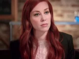 Alie Ward Biography: Age, Husband, Net Worth, Podcast, Height, Parents, TV Shows, Awards