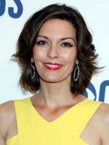 Alana De La Garza