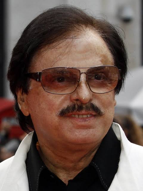 Sanjay Khan Biography: Awards, Net Worth, Movies,  Age, Wife, Children, Siblings, Height, TV Shows, Ethnicity