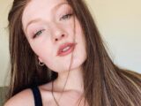 Elyssa Joy Klaasen Biography: Husband, Net Worth, Songs, Height, Age, Parents, Ethnicity, Religion, Children
