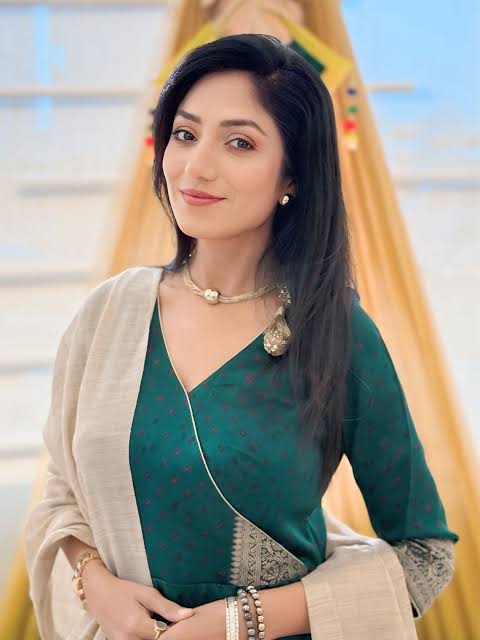 Neha Prajapati Biography: Parents, Height, Net Worth, Age, Movies & TV Shows, Spouse, Modelling Career, YouTube