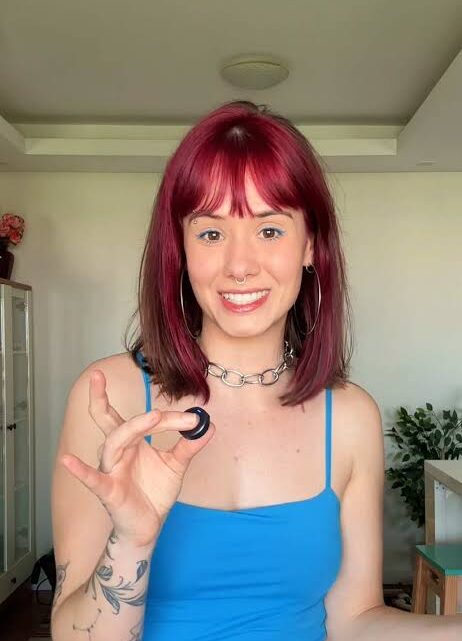 Julia K Barni Biography: Ethnicity, TikTok, Parents, Height, Age, Net Worth, Religion, Boyfriend