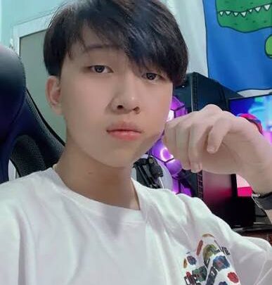VinhMC Biography: Net Worth, Age, Height, Ethnicity, Parents, Religion, YouTube, Girlfriend