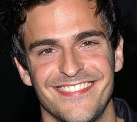 Jonathan Cherry Biography: Net Worth, Age, Ex-Girlfriend, Parents, Height, Movies, Instagram, Nationality
