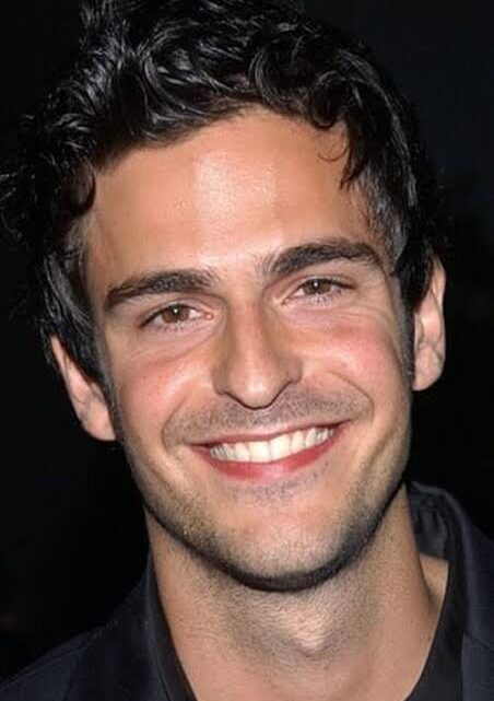 Jonathan Cherry Biography: Net Worth, Age, Ex-Girlfriend, Parents, Height, Movies, Instagram, Nationality