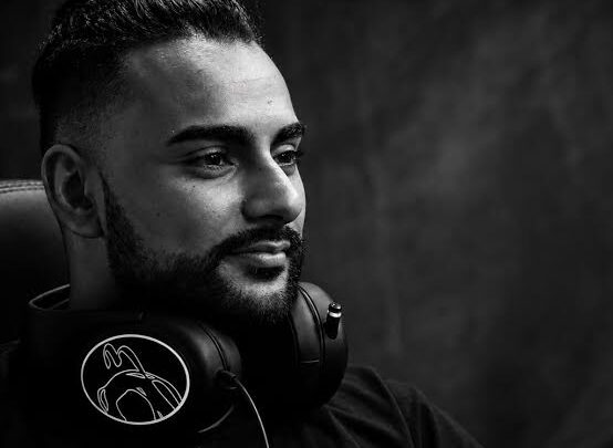 Memounstro Biography: Ethnicity, Parents, Girlfriend, TikTok, Religion, Height, Age, YouTube, Net Worth