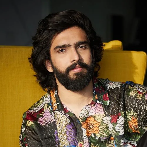 Amaal Mallik Biography: Height, Age, Girlfriend, Net Worth, Siblings, Parents, Songs & Albums, Instagram