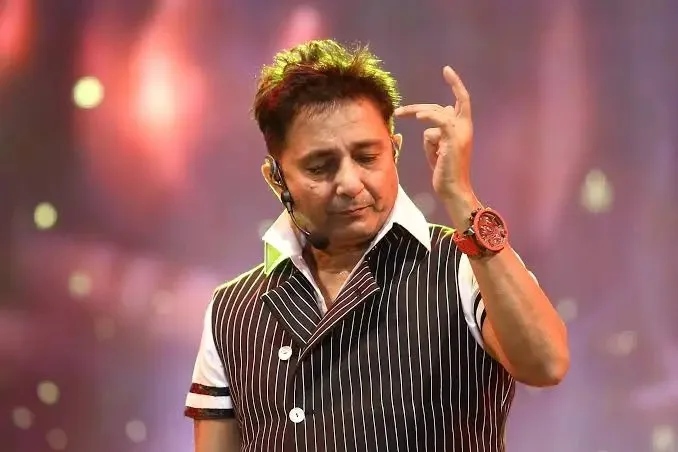 Sukhwinder Singh Biography: Age, Ex-Girlfriend, Siblings, Parents, Height, Awards, Net Worth Songs, Instagram