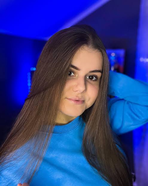 Šmigićka Biography: Age, Parents, Net Worth, Height, YouTube, Career, Boyfriend