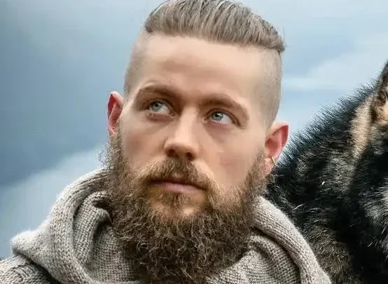 Espen Hatleskog Biography: YouTube, Age, Wife, Parents, Height, Net Worth Modelling Career, Instagram