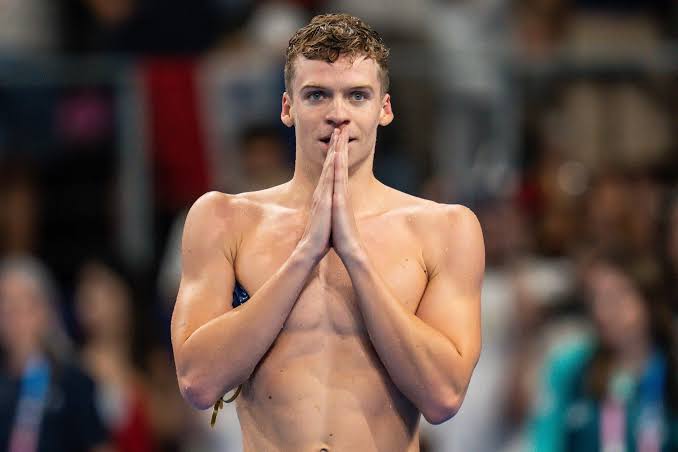 Léon Marchand Biography: Girlfriend, Height, Parents, Ethnicity, Religion, Age, Olympic Medals, Net Worth