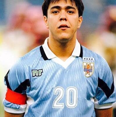 Álvaro Recoba Biography: Net Worth, Football Club, Wife, Age, Height, Ethnicity, Awards, Parents, Contracts