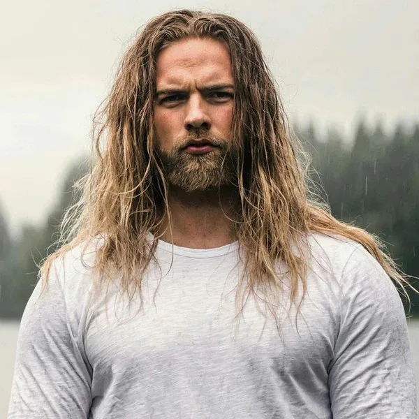 Lasse Matberg Biography: Net Worth, Age, Brother, Parents, Girlfriend, Height, Modelling Career, Nationality