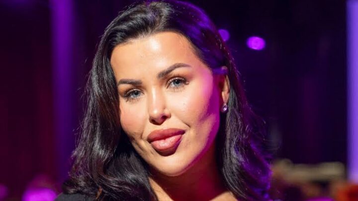 Melina Johnsen Biography: Net Worth, Spouse, Age, Brother, Parents, Salary, Wiki, Height, Songs, Concerts