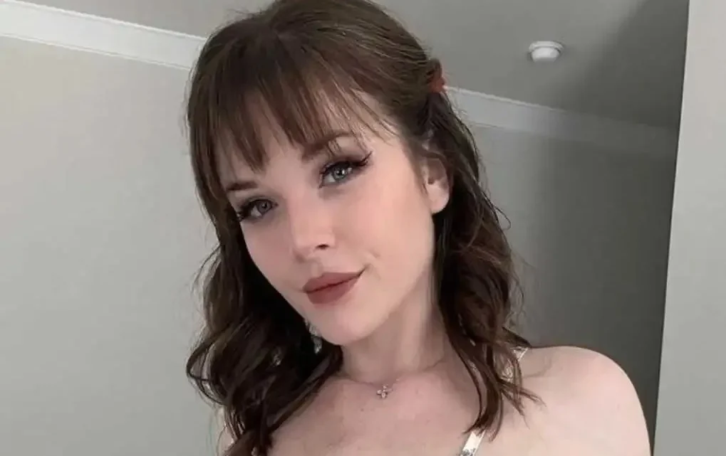Emily Lynne Biography: Age, Sister, Parents, Height, Net Worth, Movies, Books, TikTok