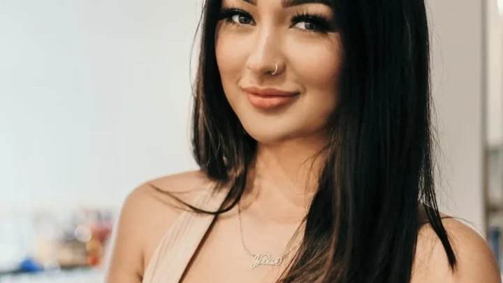 Karlee Steel Biography: Ethnicity, YouTube, Songs, Age, Height, Boyfriend, Parents, Net Worth