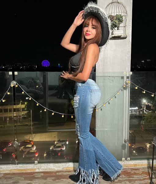 Danyan Cat Biography: Age, Parents, Siblings, Height, Net Worth ...