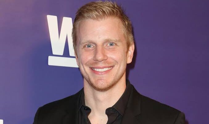Sean Lowe Biography: Age, Wife, Height, Net Worth, Parents, The Bachelor, Books, Career, TV Shows
