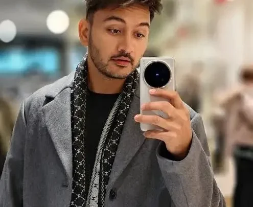 Arvind Kharra Biography: YouTube, Brands, Age, Girlfriend, Parents, Height, Net Worth, Instagram