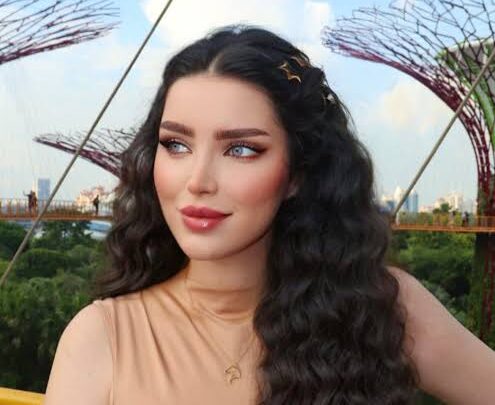 Farah Alhaddad Biography: Ethnicity, Age, Net Worth, Boyfriend, Height, Parents, Awards