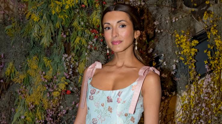 India de Beaufort Biography: Brother, Religion, Partner, Net Worth, Awards, Movies, Age, Height, Songs, Ethnicity