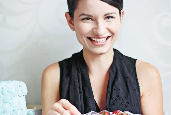 Linda Lomelino Biography: Siblings, Net Worth, Age, Partner, Parents, Height, Books, Nationality, YouTube