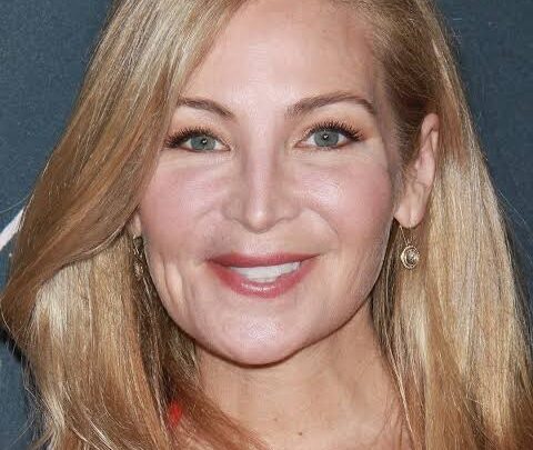 Jennifer Westfeldt Biography: Ethnicity, Parents, Religion, Boyfriend, Height, Net Worth, Age, Movies, Awards