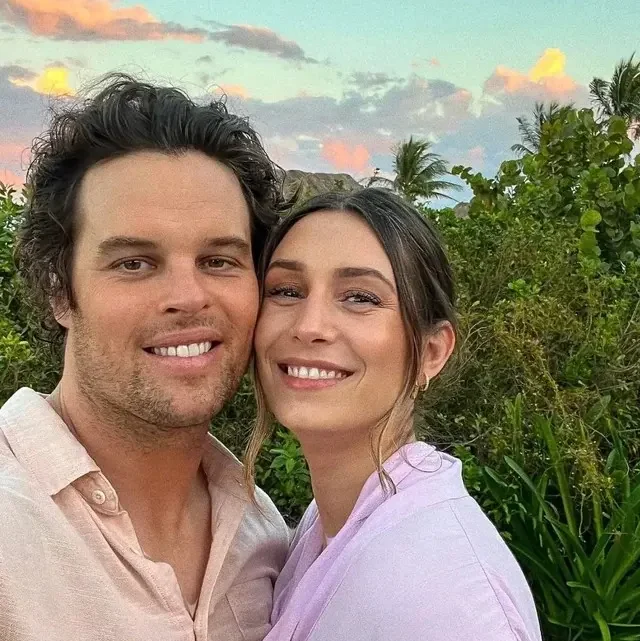 Astrid Loch Wendt Biography: Age, Husband, Kids, Height, Net Worth, Parents, TV Shows