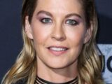Jenna Elfman Biography: Siblings, Religion, YouTube, Net Worth, Children, Age, Husband, Height, Movies, Awards