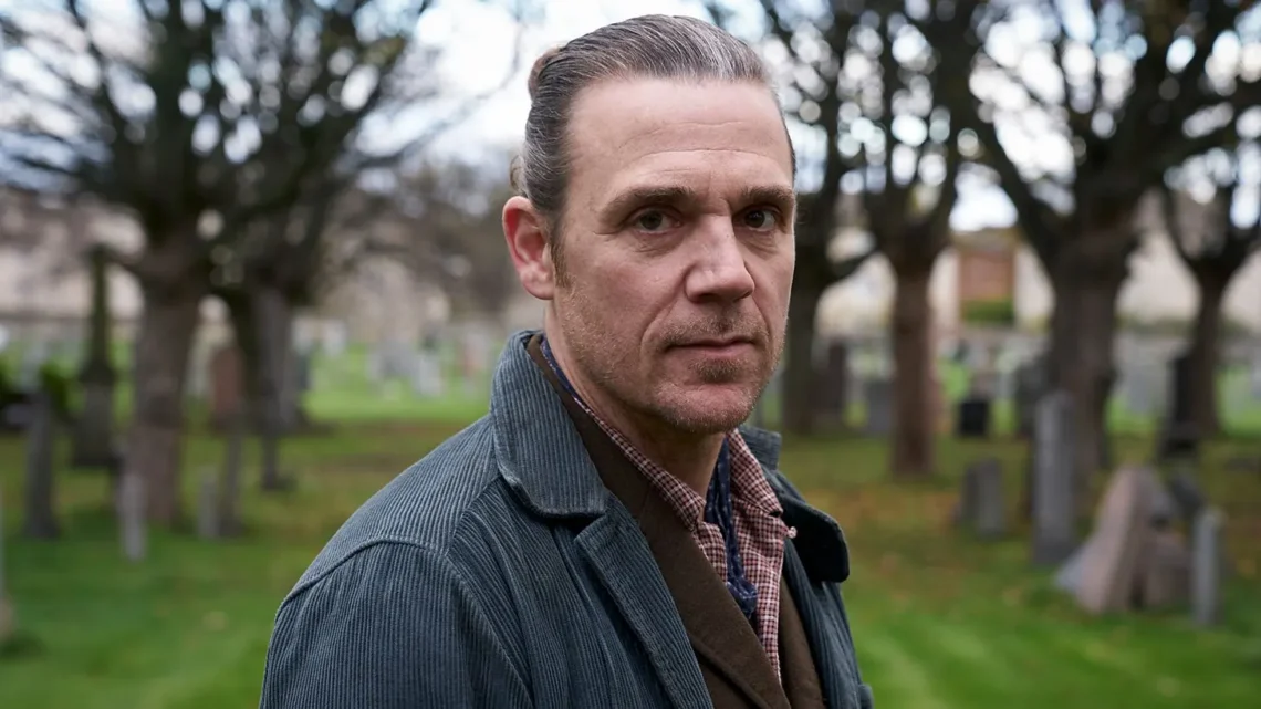 Jamie Sives Biography: Net Worth, Awards, Instagram, Movies, Height, Parents, Ethnicity, Wife