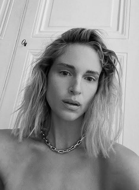 Mija Flatau Biography: Age, Career, Blog, Classic Cars, Net Worth, Height, Wiki, Partner, Instagram