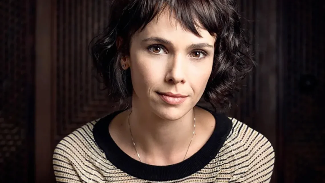 Débora Falabella Biography: Age, Husbands, Daughter, Films, Awards, Net Worth, Height, Wiki