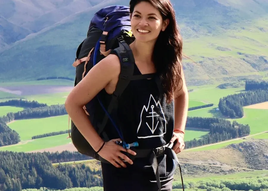 Mari Johnson Biography: Age, Sister, Height, Net Worth, Parents, YouTube, Travel, Spouse, Career