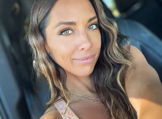 Stefanie Ann Eadie Biography: Age, Husband, Kids, Height, Net Worth, Parents, TikTok, Blog