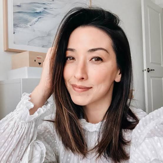 Crystalin Da Silva Biography: Age, Husband, Kids, Height, Net Worth, Parents, Blog, Fashion