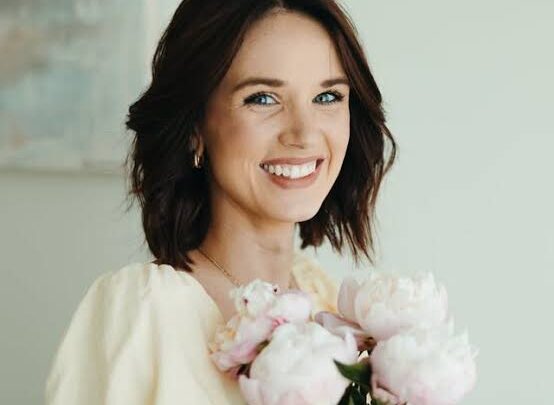 Hallie Ragan Biography: Age, Husband, Kids, Height, Net Worth, Parents, Instagram, Lifestyle