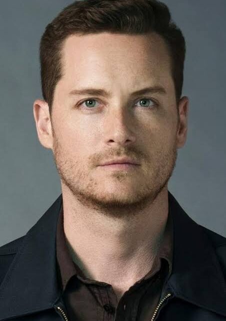 Jesse Lee Soffer Biography: Girlfriend, Height, Parents, Movies, Ethnicity, TV Shows, Age, Awards, Net Worth, Religion