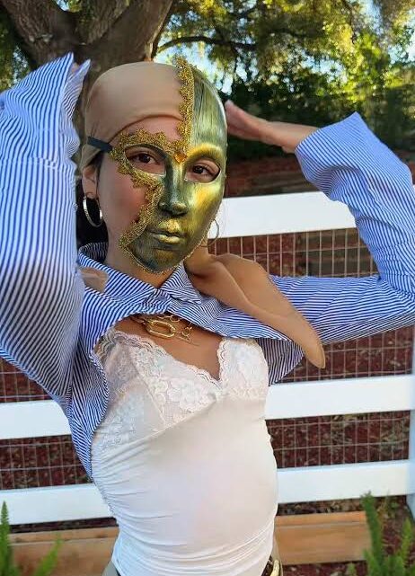 Guessifyouknowme Biography: TikTok, Ethnicity, Age, Mask, Net Worth, Religion, Boyfriend, Height
