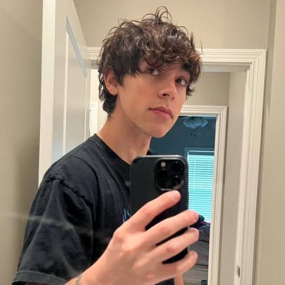 Mikey Barone Biography: Religion, YouTube, Net Worth, Awards, Instagram, Parents, Height, Age, Girlfriend
