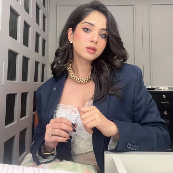 Pratikssha Honmukhe Biography: Boyfriend, Net Worth, Awards Ethnicity, Net Worth, Movies, Height, Parents
