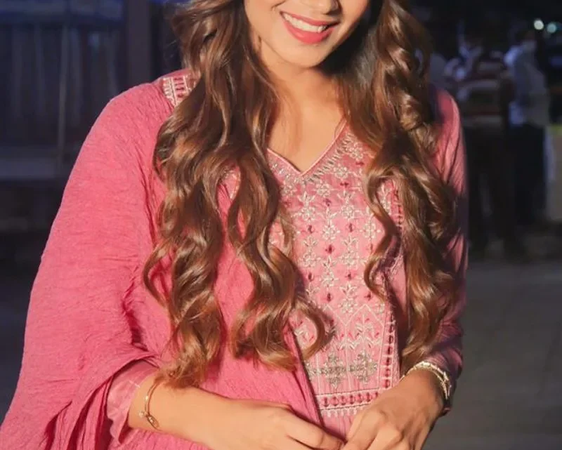 Alma Hussein Biography: Ethnicity, Age, Runway, Height, Parents, Age, Boyfriend, Net Worth, Movies, Religion