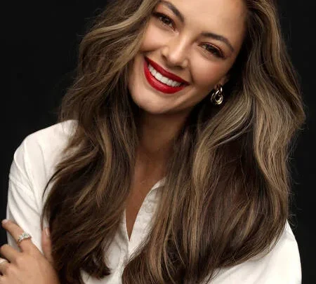 Demi-Leigh Tebow Biography: Age, Husband, Kids, Height, Net Worth, Parents, Career, Instagram