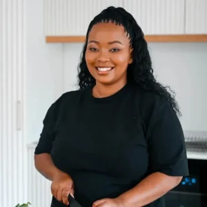 Onezwa Mbola
